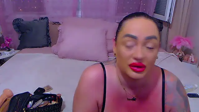 Snapshot of BustyVicky chatting on 09-12-25, 09:03 BustyVicky online show from 09-12-25, 09:03