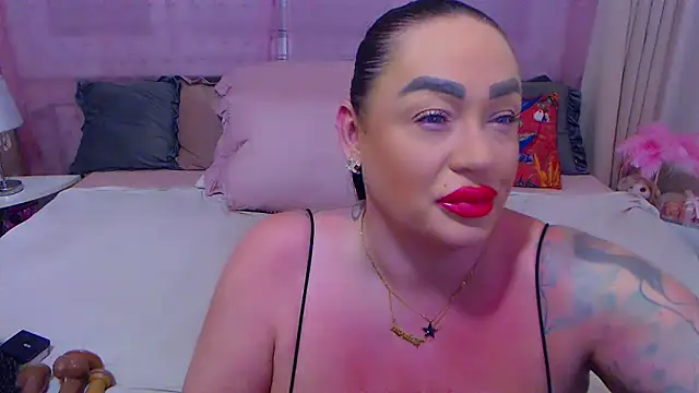 Snapshot of BustyVicky chatting on 09-15-25, 09:26 BustyVicky online show from 09-15-25, 09:26