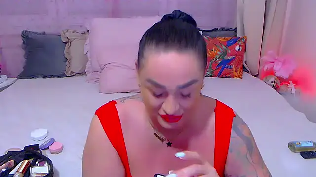 Snapshot of BustyVicky chatting on 09-24-25, 09:21 BustyVicky online show from 09-24-25, 09:21