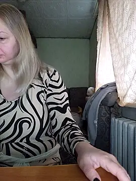 Snapshot of BustyBlond chatting on 02-14-26, 06:02 BustyBlond online show from 02-14-26, 06:02