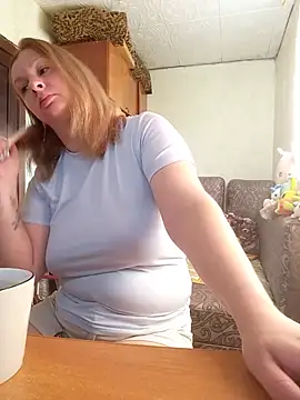 Snapshot of BustyBlond chatting on 07-06-26, 03:57 BustyBlond online show from 07-06-26, 03:57