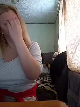 Snapshot of BustyBlond chatting on 02-20-26, 06:26 BustyBlond online show from 02-20-26, 06:26