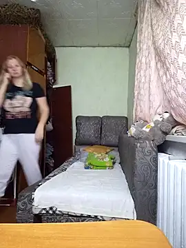 BustyBlond online show from 10-31-25, 04:53