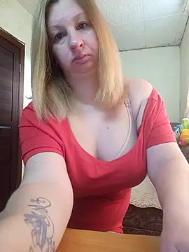 Snapshot of BustyBlond chatting on 07-11-26, 04:02 BustyBlond online show from 07-11-26, 04:02