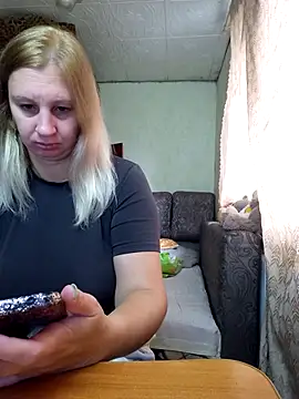 BustyBlond online show from 10-10-25, 01:12