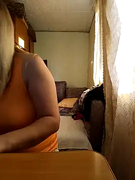 BustyBlond online show from 09-22-25, 04:18