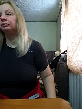 Snapshot of BustyBlond chatting on 02-21-26, 05:20 BustyBlond online show from 02-21-26, 05:20