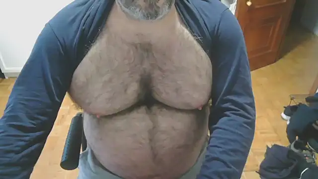 mikeyhotbear online show from 11-05-25, 07:44