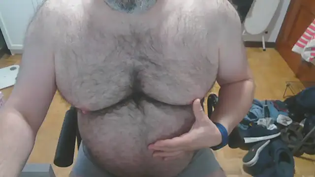 mikeyhotbear online show from 06-04-26, 05:01