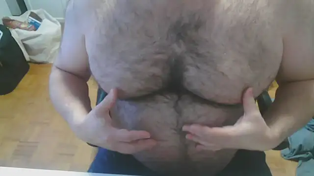 mikeyhotbear online show from 01-13-26, 05:17