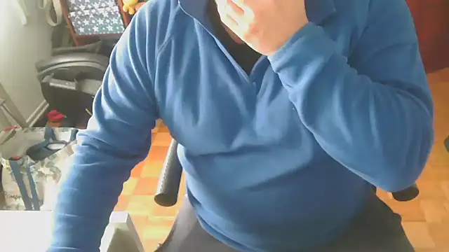 mikeyhotbear online show from 01-13-25, 04:51