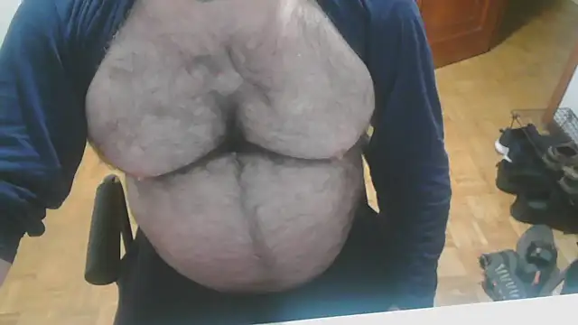 mikeyhotbear online show from 10-28-25, 06:45