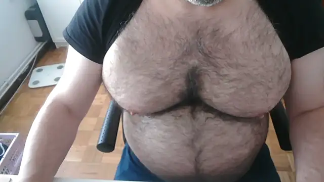 mikeyhotbear online show from 05-21-26, 08:44