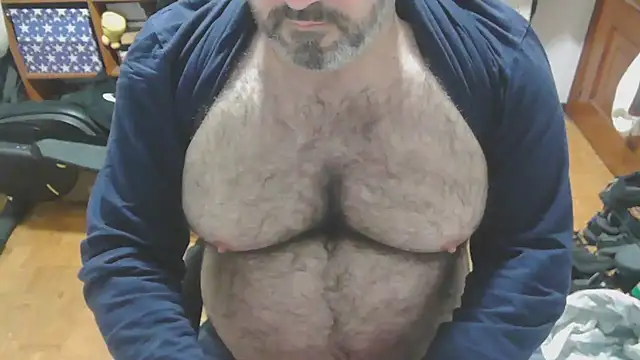 mikeyhotbear online show from 12-18-24, 06:32