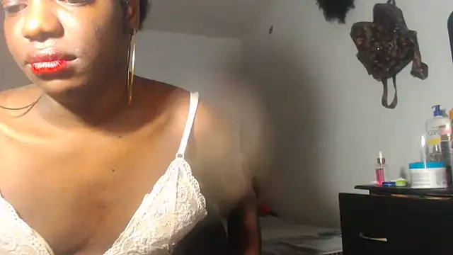 Snapshot of Kristal_Cox1 chatting on 06-20-26, 11:37 Kristal Cox1 online show from 06-20-26, 11:37