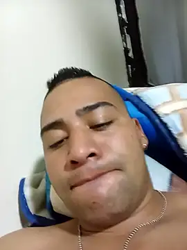 EISONREINA11 online show from 10-28-25, 11:14