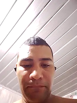 EISONREINA11 online show from 12-23-25, 04:56