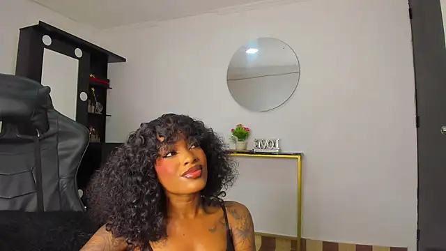 Emattaylor online show from 11-30-25, 11:33