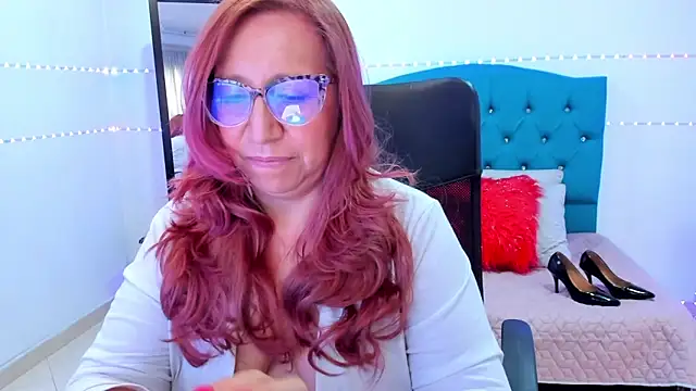 Snapshot of vaalery_sweet chatting on 02-10-25, 07:38 vaalery sweet online show from 02-10-25, 07:38