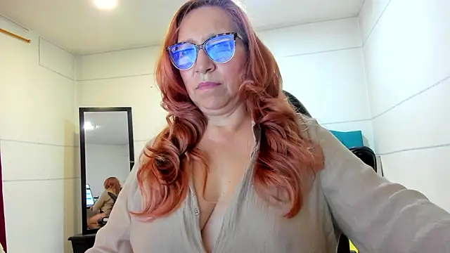 Snapshot of vaalery_sweet chatting on 02-20-26, 09:28 vaalery sweet online show from 02-20-26, 09:28