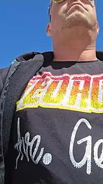 Trucker Hunter online show from 02-18-26, 02:02