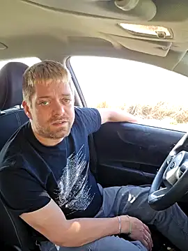 Trucker Hunter online show from 02-21-25, 12:06