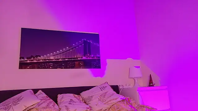 Tinkerbell822 online show from 09-12-25, 08:03