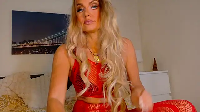 Tinkerbell822 online show from 10-24-25, 07:40