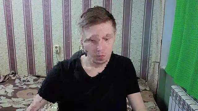 darienlarge online show from 06-09-26, 03:57