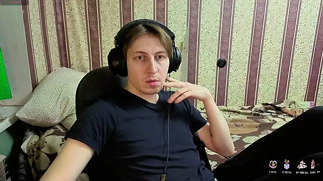 darienlarge online show from 12-18-25, 02:43