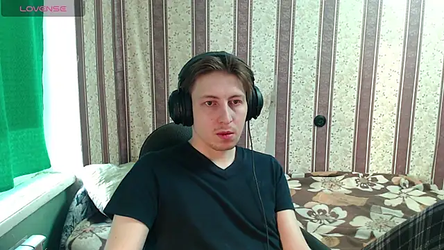 darienlarge online show from 11-19-25, 10:04