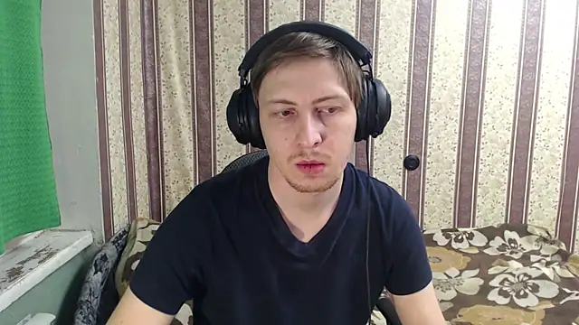 darienlarge online show from 11-02-25, 03:33