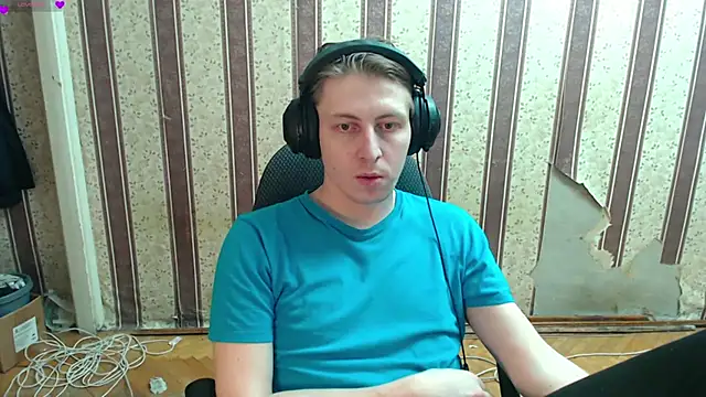 darienlarge online show from 09-25-25, 06:47