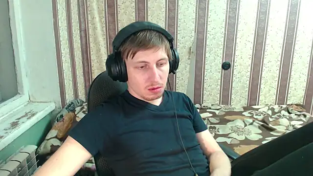 darienlarge online show from 11-03-25, 02:20