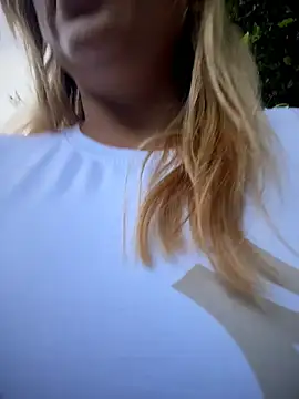sammyqueenx21 online show from 07-16-26, 11:29