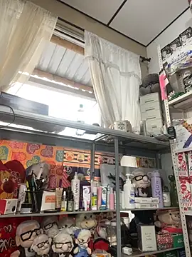 sammyqueenx21 online show from 10-04-25, 10:22