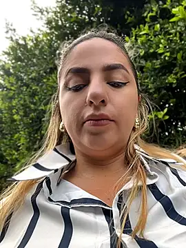 sammyqueenx21 online show from 06-03-26, 12:17