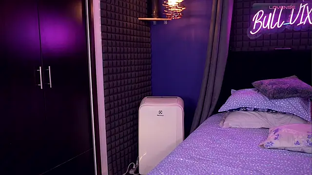 bull vixen2001 online show from 02-22-26, 11:01