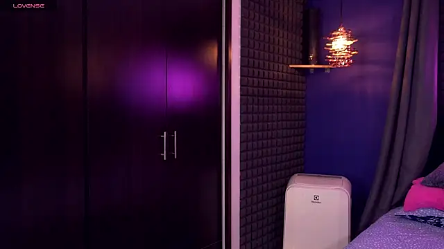 bull vixen2001 online show from 02-14-26, 10:54