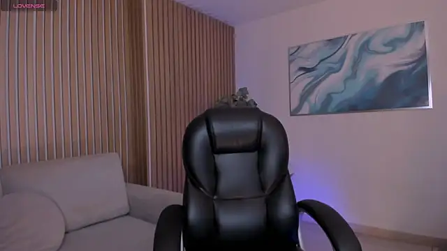 ErikaBenz  online show from 02-12-26, 11:43