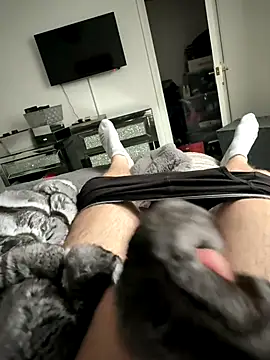 Snapshot of Furdale chatting on 10-13-25, 01:56 Furdale online show from 10-13-25, 01:56