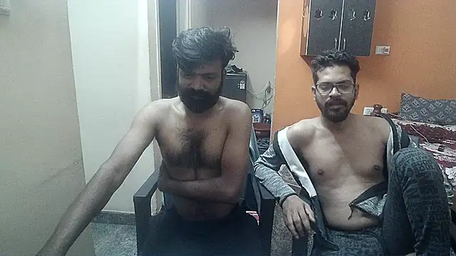 Snapshot of Indiaguy4u chatting on 12-14-24, 06:20 Indiaguy4u online show from 12-14-24, 06:20
