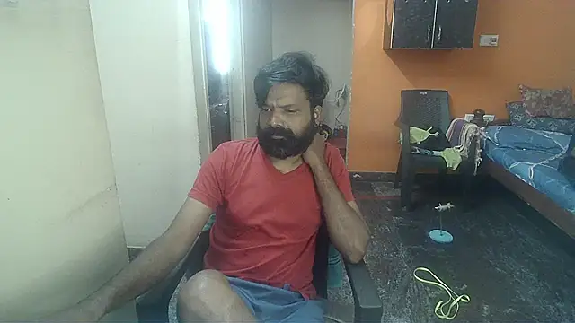Snapshot of Indiaguy4u chatting on 01-20-25, 06:10 Indiaguy4u online show from 01-20-25, 06:10