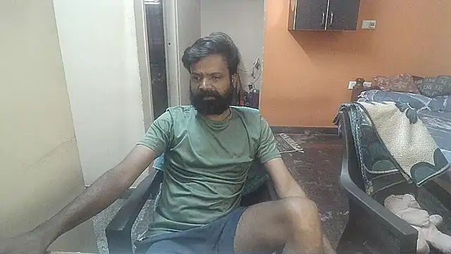 Snapshot of Indiaguy4u chatting on 01-19-25, 06:09 Indiaguy4u online show from 01-19-25, 06:09