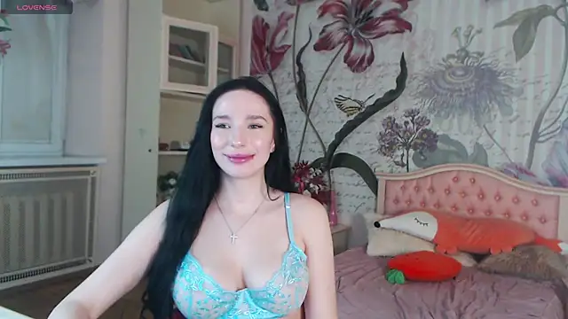 Snapshot of AliciaBow chatting on 03-13-25, 05:07 AliciaBow online show from 03-13-25, 05:07