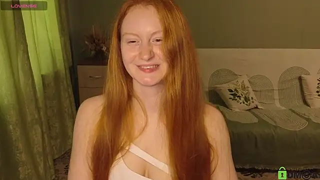 astoria ross  online show from 05-25-26, 03:11
