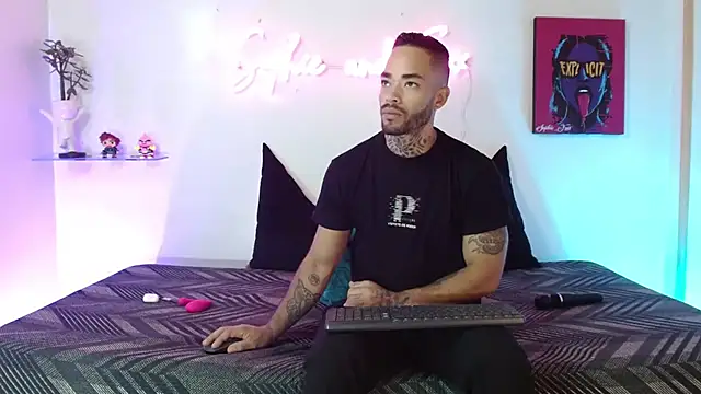 SophieFoxx17 online show from 03-27-26, 12:50