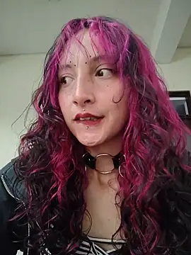 Snapshot of _Laary chatting on 02-10-26, 07:24 Laary online show from 02-10-26, 07:24