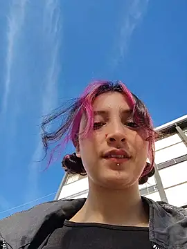  Laary online show from 03-11-26, 09:53