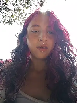 Snapshot of _Laary chatting on 03-03-26, 03:52 Laary online show from 03-03-26, 03:52